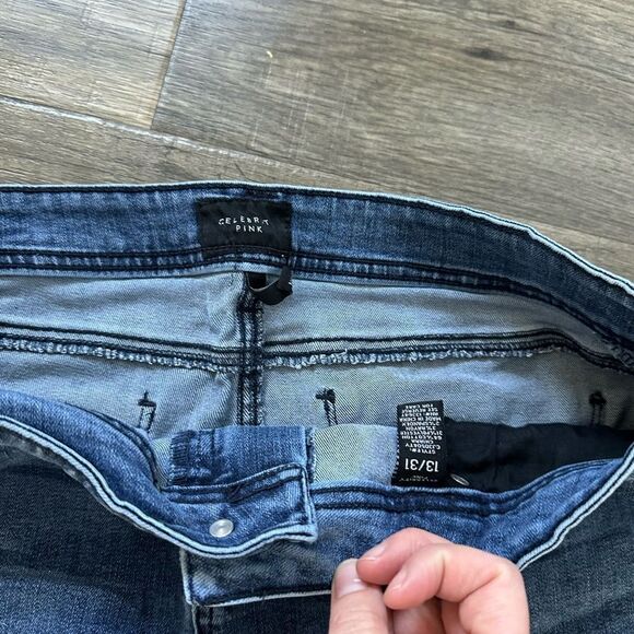 WOMENS JEAN SHORTS SIZE 13 - Picture 3 of 3